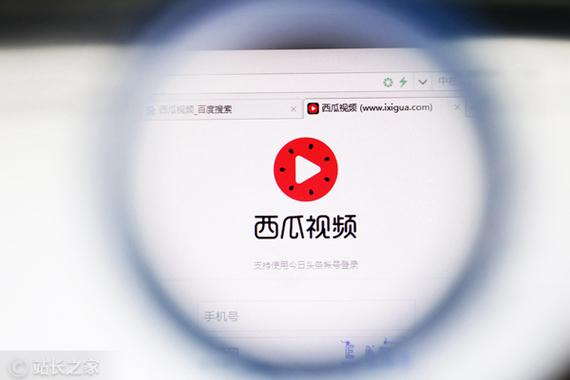 操美女教师的相关介绍