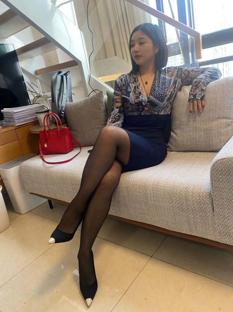 在线观看按摩人妻的相关介绍