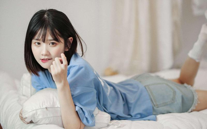 美女老师让我爽的视频的相关介绍