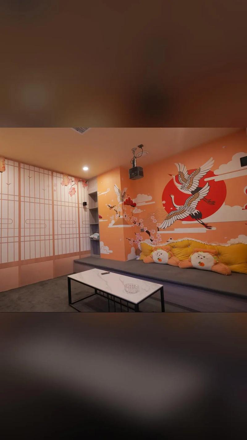女教师在线观电影院的相关介绍