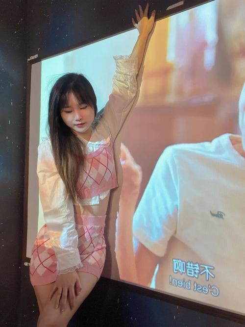 美女大尺度写真无遮挡的相关介绍