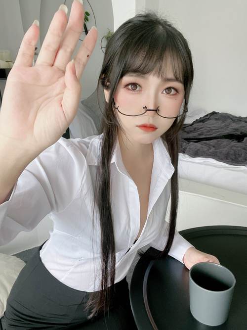 女性内裤上都是黄色的分泌物的相关介绍