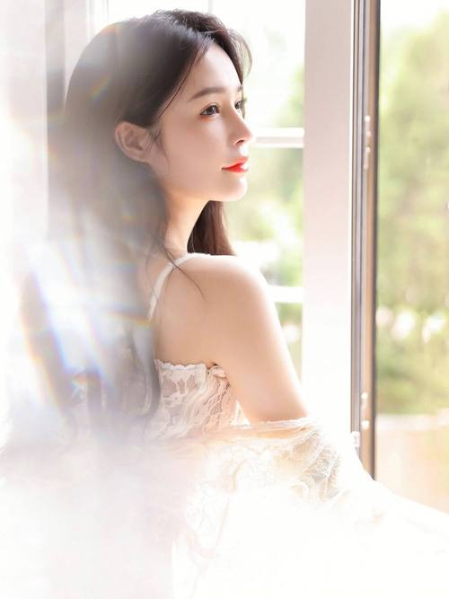 美女老师隐私操的相关介绍