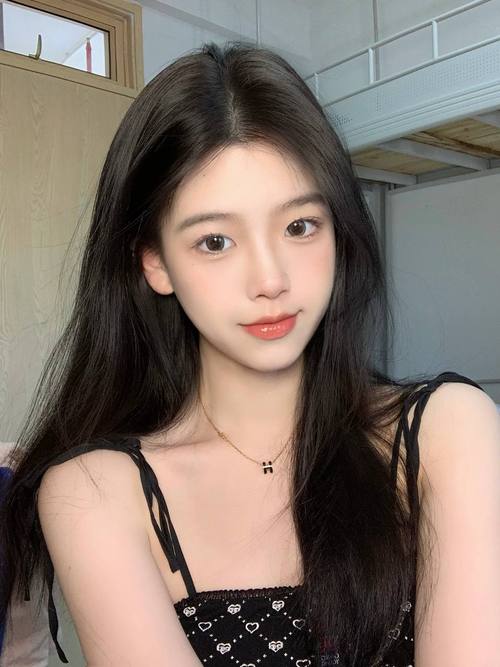 亚洲少妇三区的相关介绍