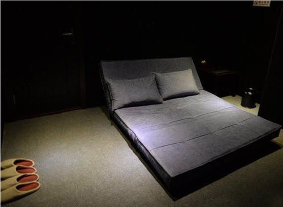 口述在电影院里被进入的相关介绍