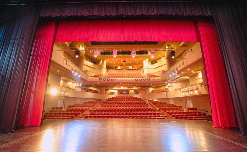亚洲熟女少妇偷拍一区的相关介绍