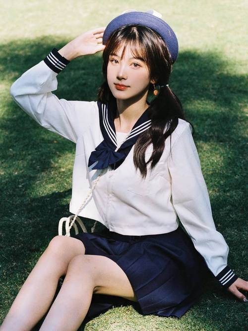 我操哭美女老师的相关介绍