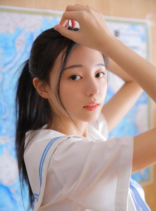 狂操美女教师的相关介绍
