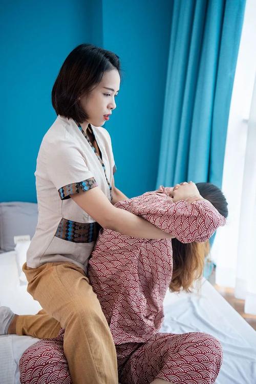 中文字幕亚洲精品熟女少妇的相关介绍