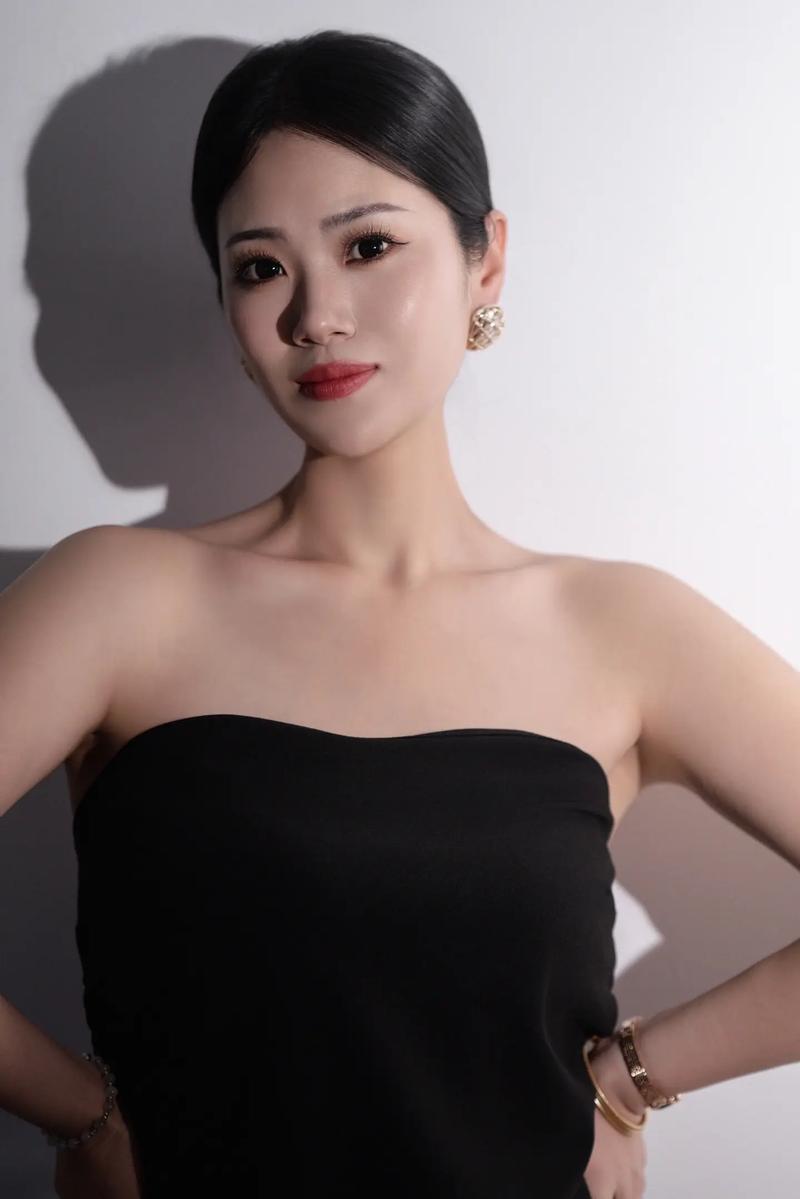欧美xxx成人在线的相关介绍