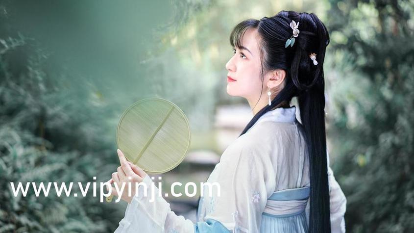 美女老师叉开腿让我操的相关介绍
