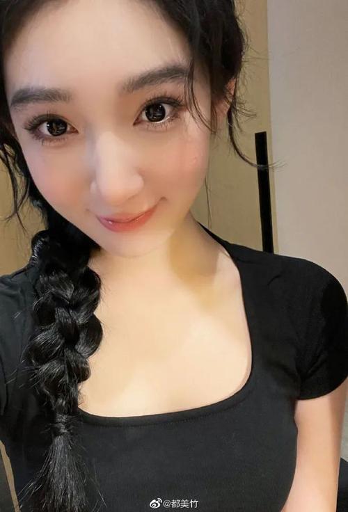 酒吧影院的相关介绍
