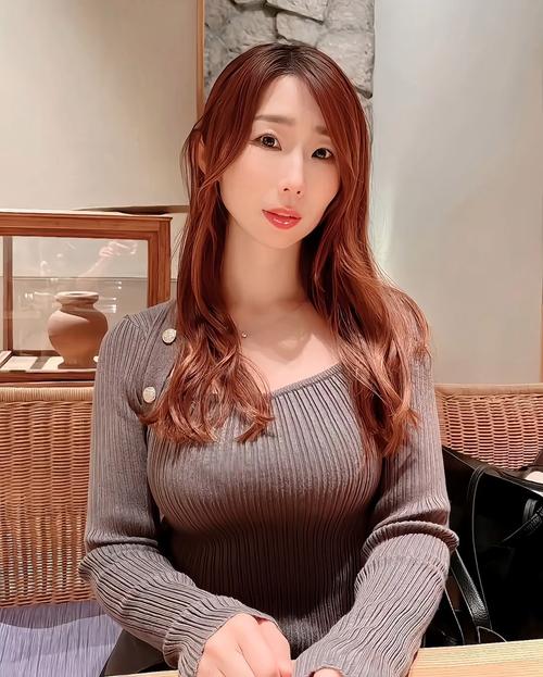 女老师被人操的相关介绍