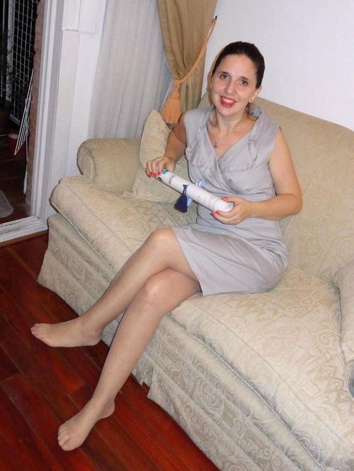 操死白丝美女的相关介绍